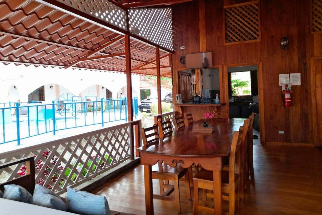 Poolside Beach House At Pangea Lodge Manzanillo  Εξωτερικό φωτογραφία